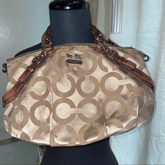 Coach purse - Picture 2 of 3